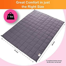 Load image into Gallery viewer, Super Soft 7 Lbs Weighted Blanket for Kids with Removable Cover - 41&quot; x 60&quot; Children Heavy Blanket for Girls Between 60-80 lbs - Kids Weighted Blankets
